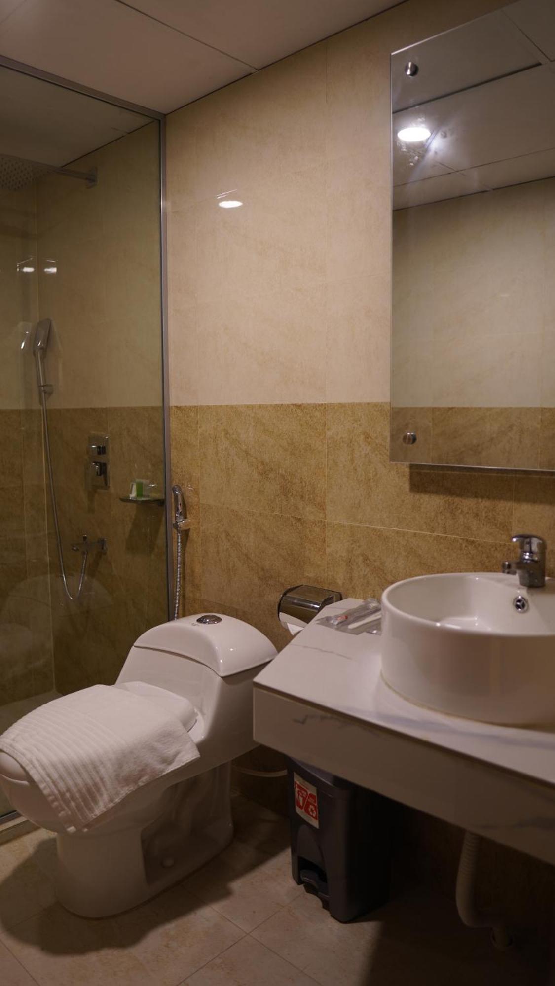 Grand Vistana Hotel ธากา ภายนอก รูปภาพ