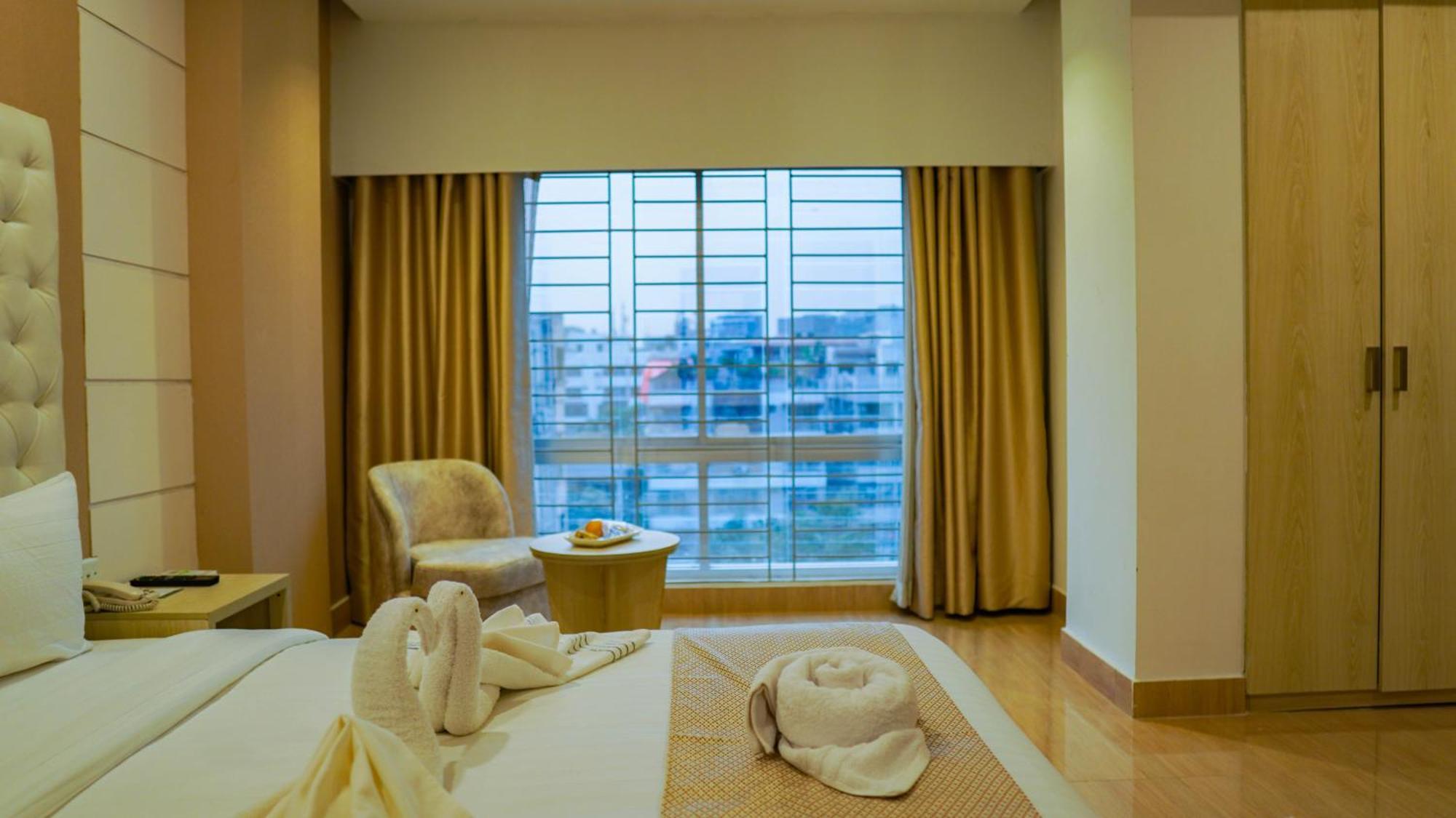 Grand Vistana Hotel ธากา ภายนอก รูปภาพ