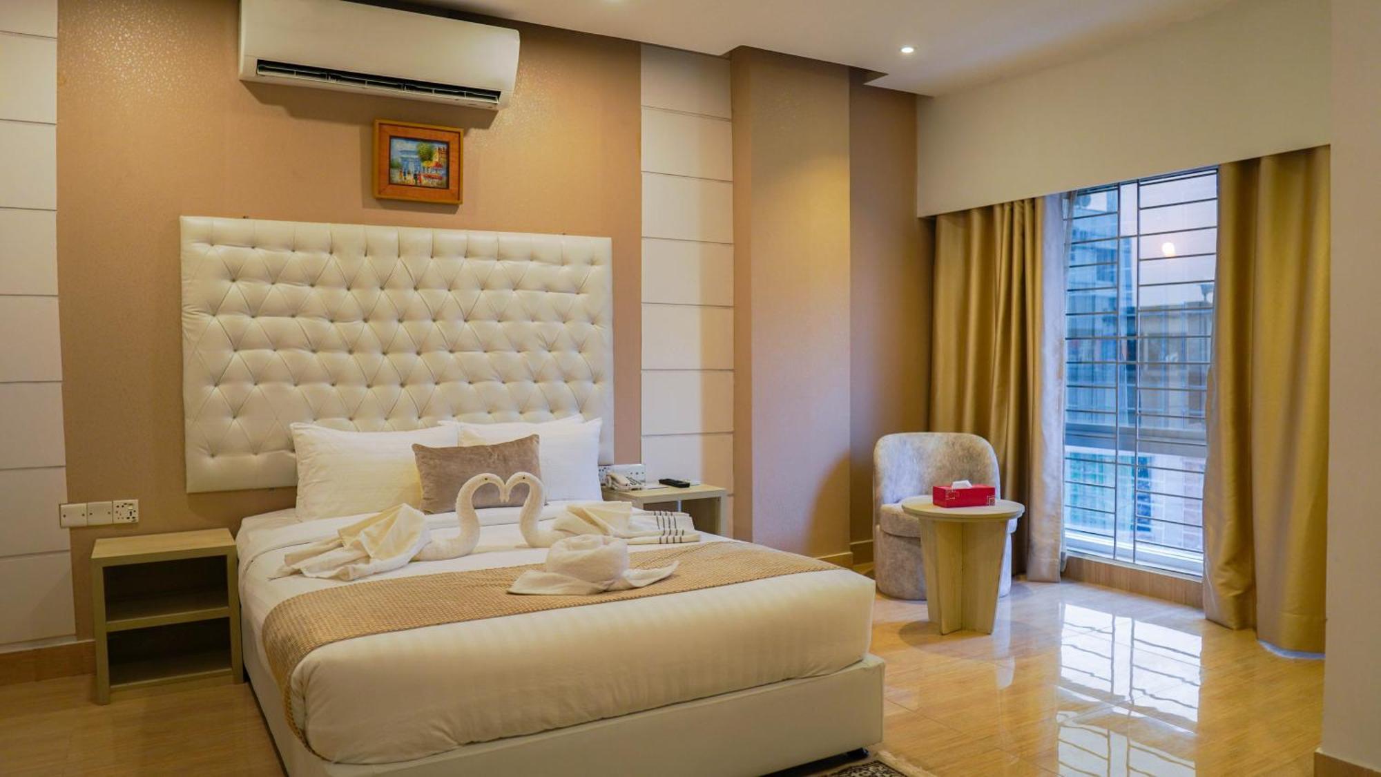 Grand Vistana Hotel ธากา ภายนอก รูปภาพ
