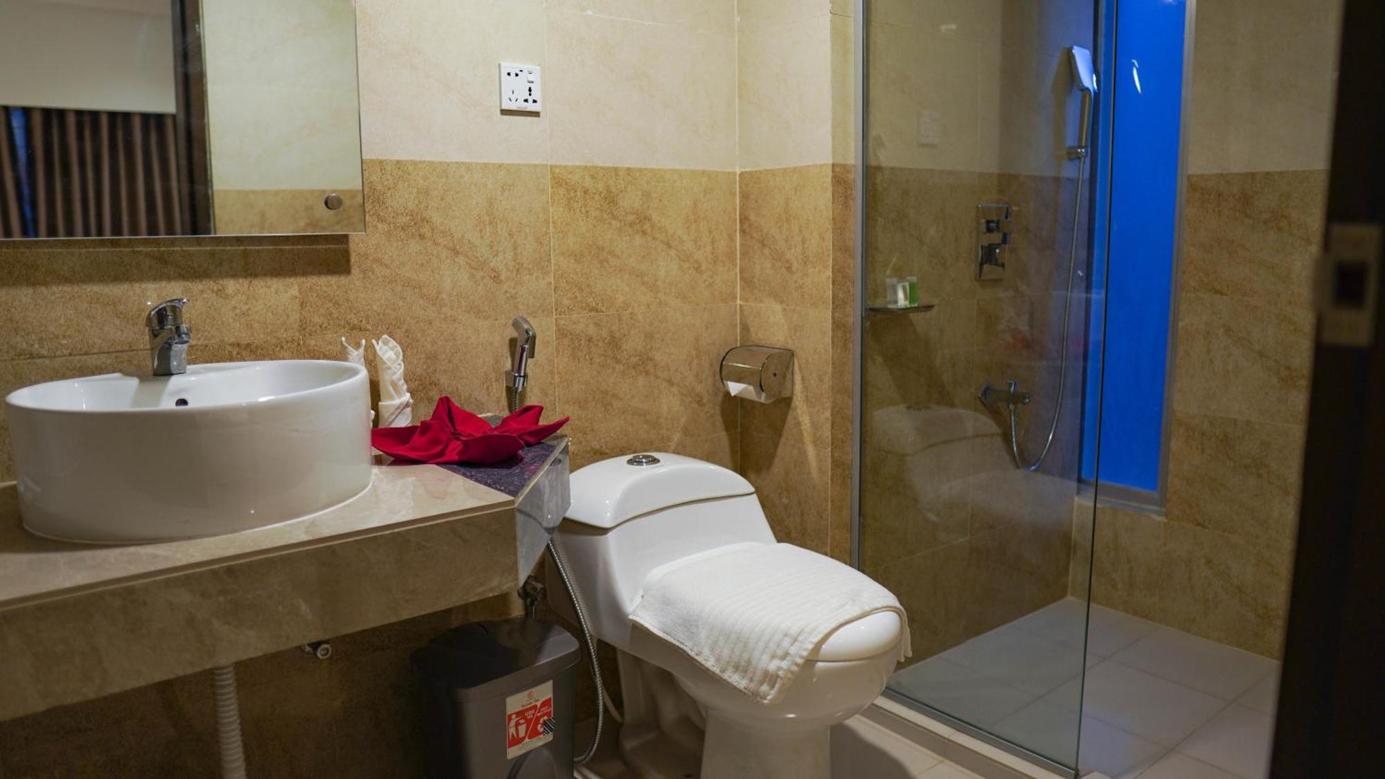 Grand Vistana Hotel ธากา ภายนอก รูปภาพ