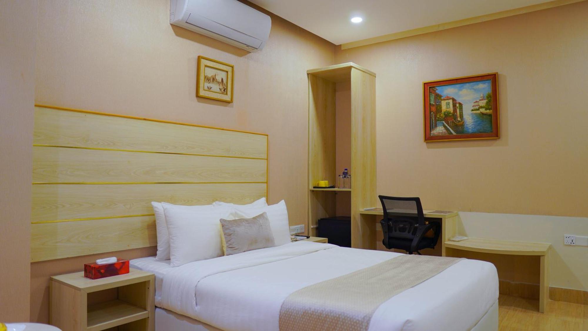 Grand Vistana Hotel ธากา ภายนอก รูปภาพ