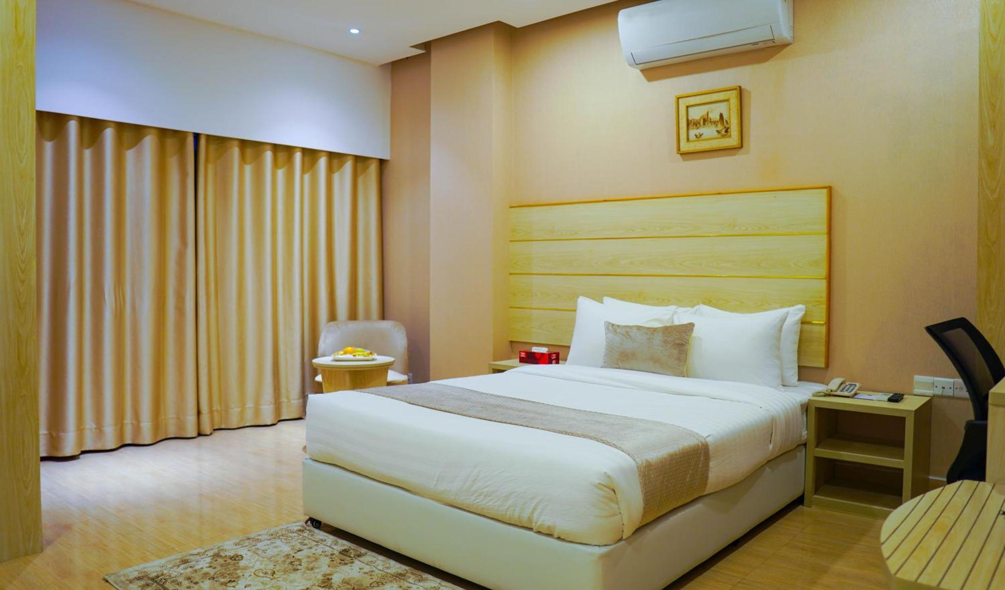 Grand Vistana Hotel ธากา ภายนอก รูปภาพ